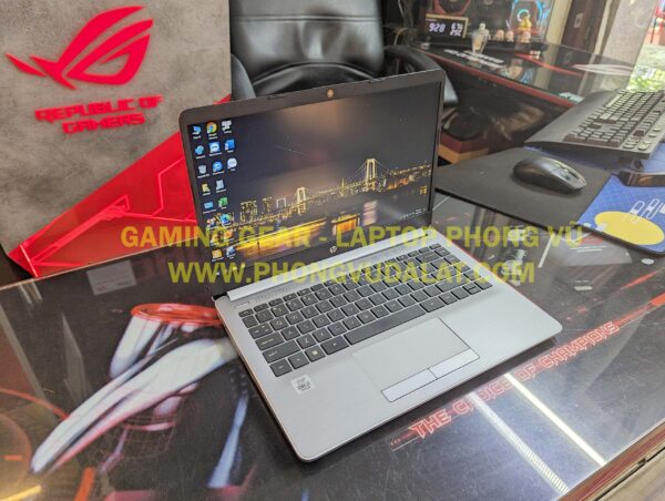 18. HP NOTEBOOK 240 G8 - i3 - 1005G1 - 5 (4)