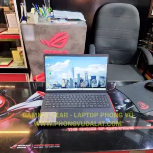 DELL INSPIRON 15 3520 | I3-1215U | 8GB D4 | 256GB NVMe | 15.6'' FHD 120Hz | WIN 11