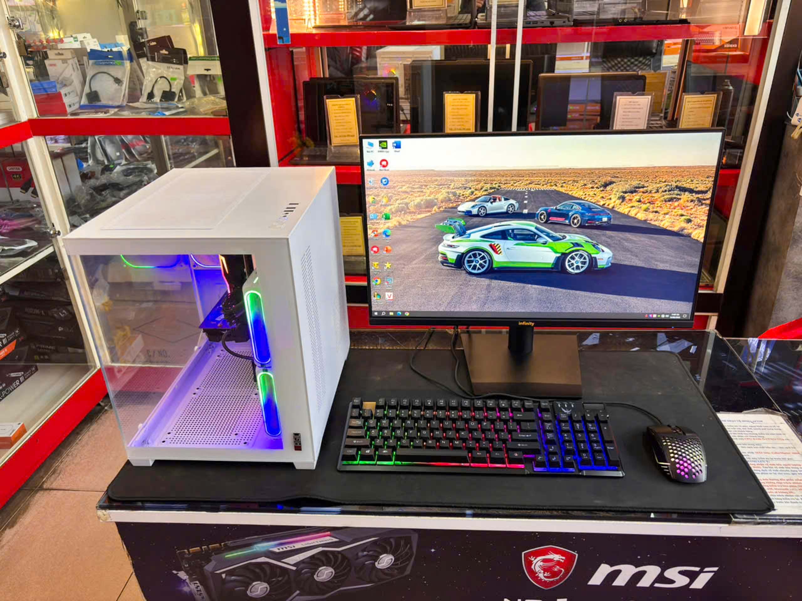 BỘ PC 2ND CORE I3-12100F | MAIN H610 | RAM 16GB D4 | SSD 256GB SATA | VGA GTX 1660 SUPER 6GB | NGUỒN 650W | CASE A-QUA BỂ CÁ TRẮNG | MÀN 24'' FHD | PHÍM CHUỘT GAMING LED RGB