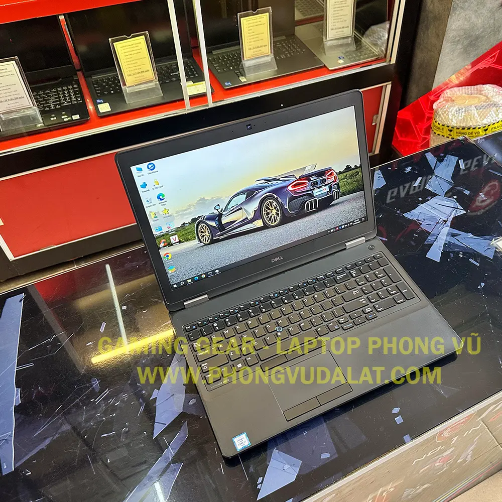 DELL LATITUDE E5570 | CORE I7-6820HQ | 8GB D4 | 256GB NVMe | RADEON R7-M370 2GB | 15.6'' FHD