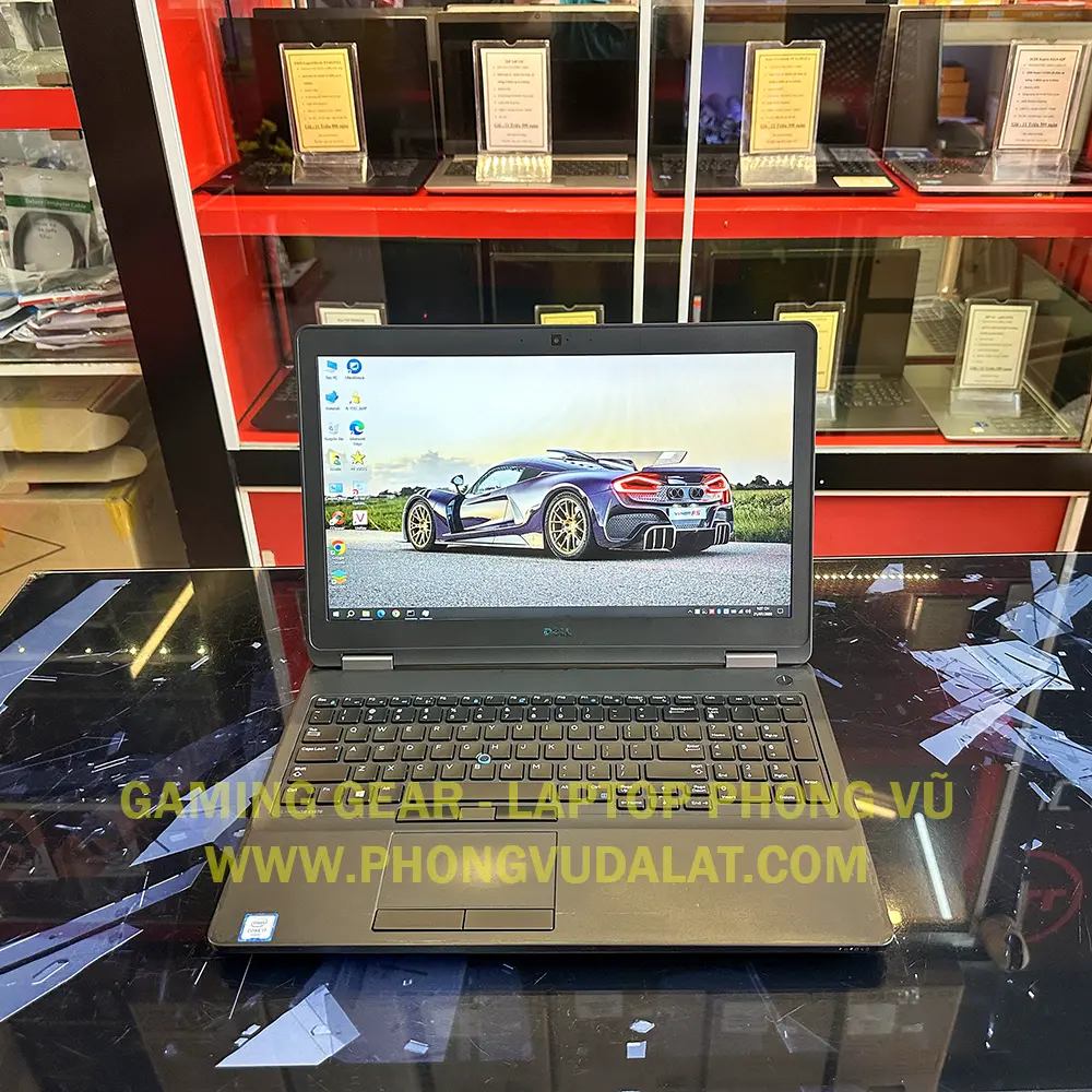 DELL LATITUDE E5570 | CORE I7-6820HQ | 8GB D4 | 256GB NVMe | RADEON R7-M370 2GB | 15.6'' FHD